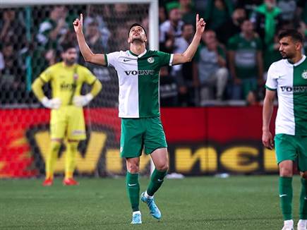 אבל את דין דוד זה לא ממש עניין והוא כבש את ה-0:1 לפני ההפסקה (מאור אלקסלסי)