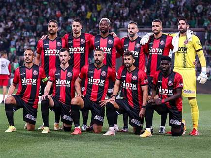 קבוצה מקרטון (מאור אלקסלסי)