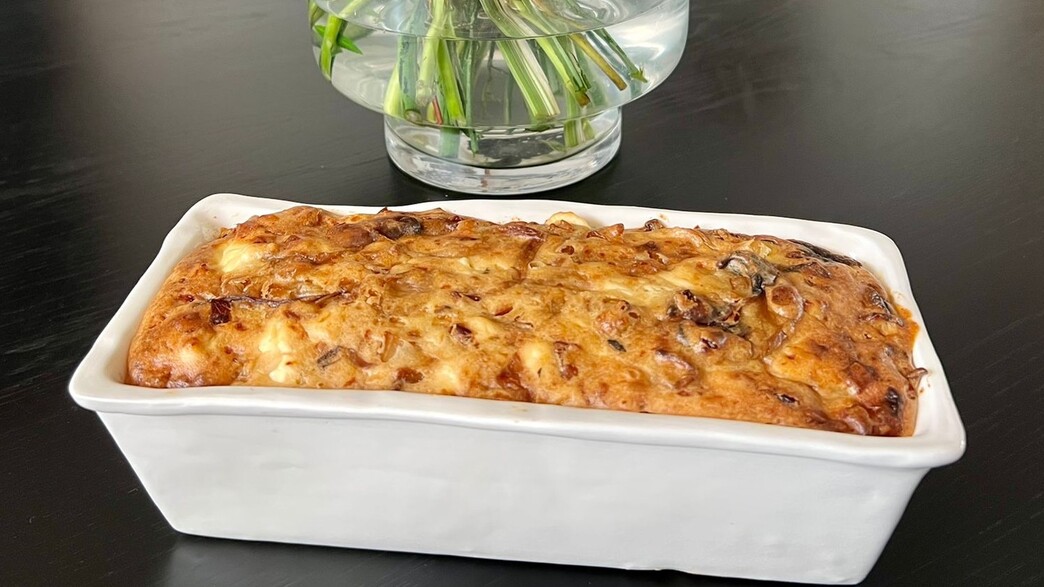 פשטידת פטריות גבוהה פשטידת פטריות גבוהה