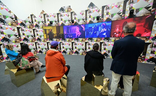 העבודה של סוניה בויס, "Feeling Her Way" (צילום: VINCENZO PINTO/AFP, Getty Images)