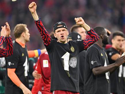 והאליפות ה-11 של מולר (Getty)