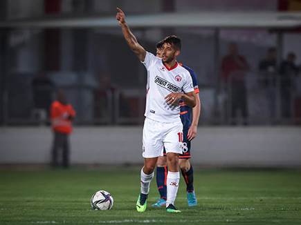 דור מיכה עלה בהפסקה (צילום: מאור אלקסלסי)