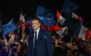 נשיא צרפת עמנואל מקרון אחרי הניצחון בבחירות בצרפת (צילום: Jeff J Mitchell/Getty Images)