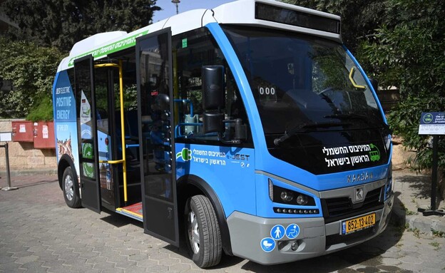 המיניבוס החשמלי הראשון בישראל (צילום: יחצ)
