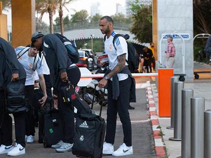 שחקני ריאל מדריד עם המזוודות