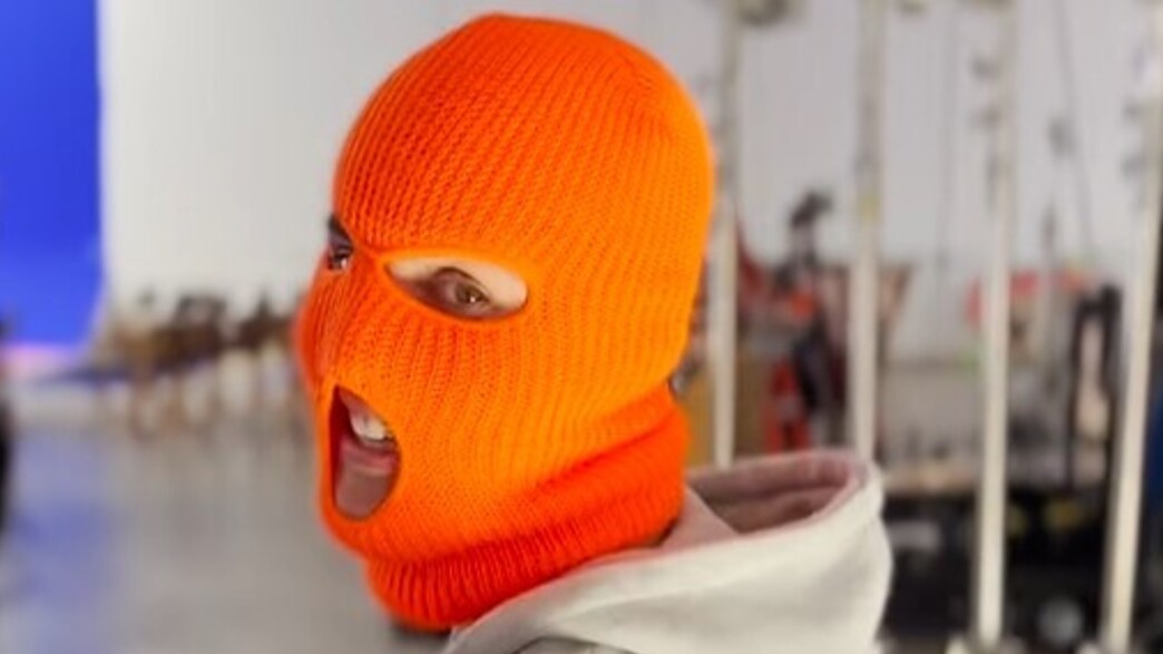 מבלבל את המעריצים. ביבר מבלבל את המעריצים. ביבר