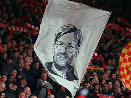 וגם נוכחות צהובה מכובדת נרשמה ביציעים (Getty)