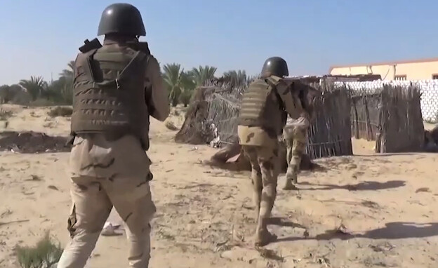 צבא מצרים נגד דאעש בסיני (צילום: وزارة الدفاع المصرية , YouTube)