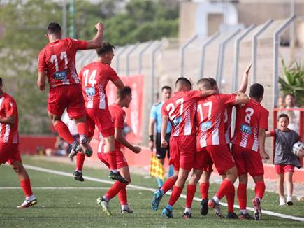 שחקני הפועל בטירוף. משחק גדול (שמוליק דוידפור, מדיה הפועל ת"א)