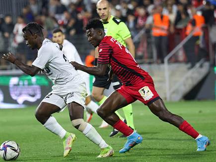 ריבוי בעיטות והחמצות הערב (דני מרון)