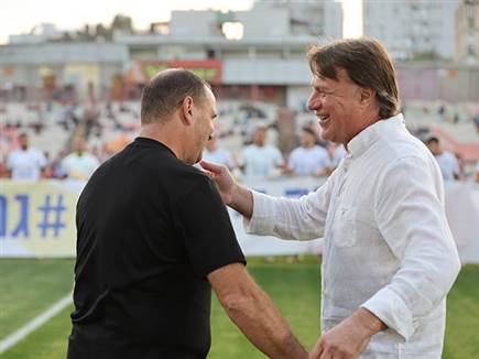 חיוכים הדדיים (לירון מולדובן)