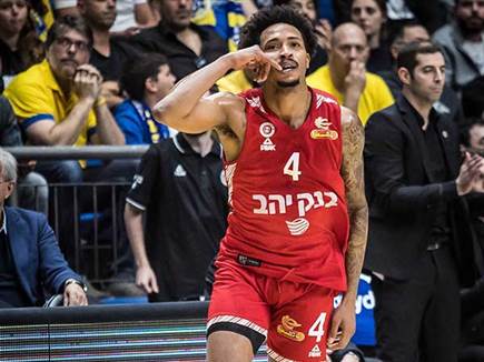 נעלם אחרי מחצית גדולה. אדאמס (עודד קרני)