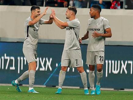 אך עומר אצילי כבש וקטע את הבצורת (אלן שיבר)