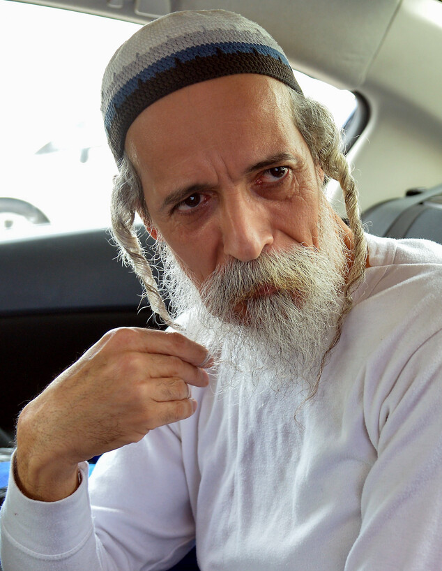 עופר גמליאל, חבר מחתרת בת עין, בשחרורו מהכלא ב-2015 (צילום: פלאש 90)
