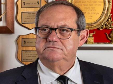 עורך הדין של כדורגלן העבר, משה גלעד (צילום: ארז חיים)