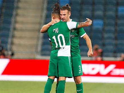 במקביל, גם הפועל ת"א עשתה את העבודה (צילום: אלן שיבר)