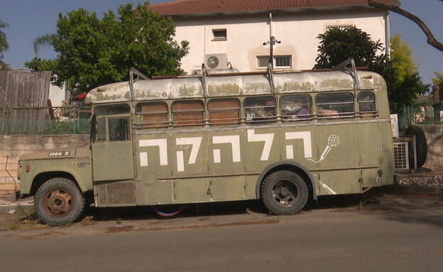 האוטובוס בסרט "הלהקה"