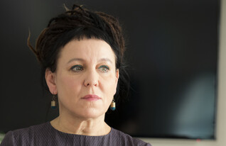 הסופרת הפולנייה זוכת פרס נובל אולגה טוקרצ'וק (צילום: Leonardo Cendamo, Getty Images)