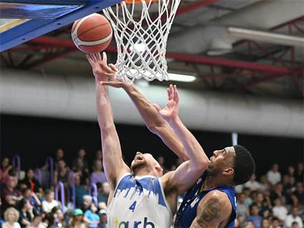 משחק שקול בזיסמן (לימור מלינוף, מנהלת הליגה הלאומית)