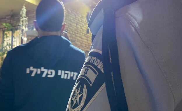 מעצר החשודים במעיש שוד אלימים באילת (צילום: משטרת ישראל)