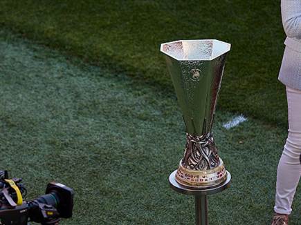 מי תניף את התואר? (Getty)