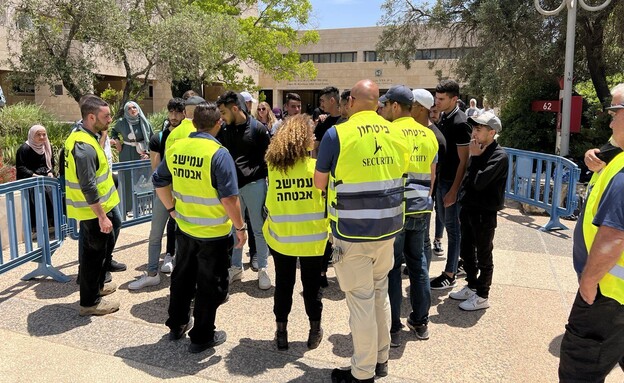 הפגנות באוניברסיטה העברית (צילום: N12)