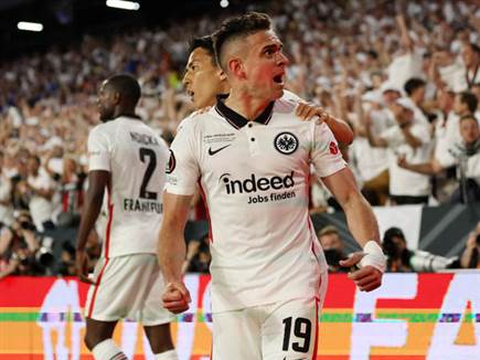 בורה. כפה הארכה והבקיע את הפנדל המכריע (Getty)