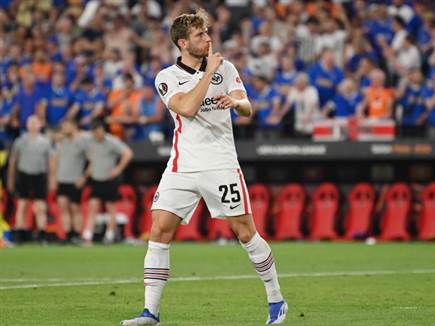 לנז משתיק את הקהל. סטייטמנט (Getty)