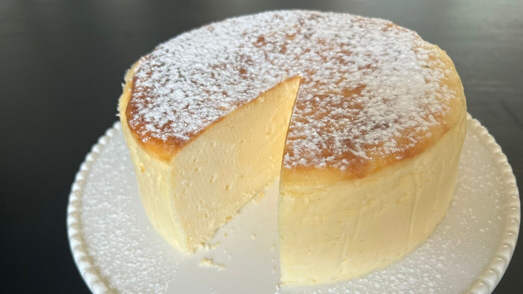 עוגת גבינה גבוהה ומרשימה