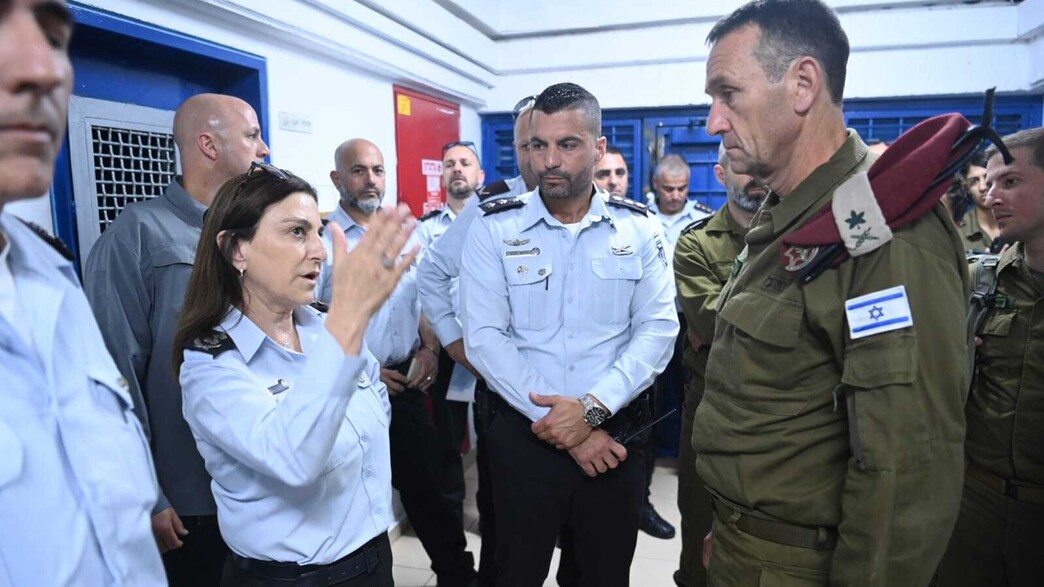 ביקור סגן הרמטכ"ל בכלא נפחא וגלבוע