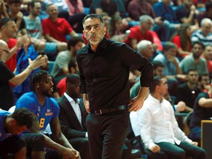 מותח, אבל מספק. אבן (אלן שיבר)