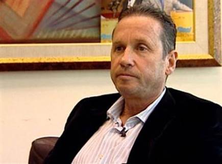 קופל בימי המנהלת. "הצלחה גדולה" (אלן שיבר)