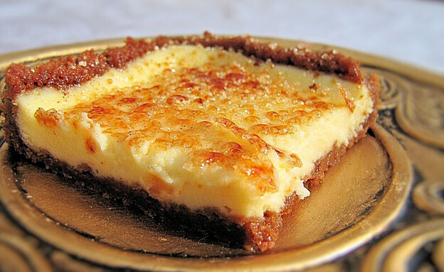 עוגת גבינה ברולה (צילום: דליה מאיר, קסמים מתוקים)