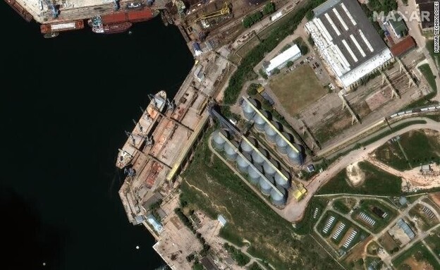 ספינות רוסיות שעל פי הטענות "גונבות תבואה אוקראיני