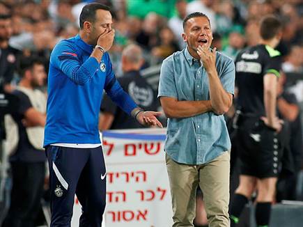 לא הצליח להוציא מקבוצתו יותר הערב. בכר (אלן שיבר)