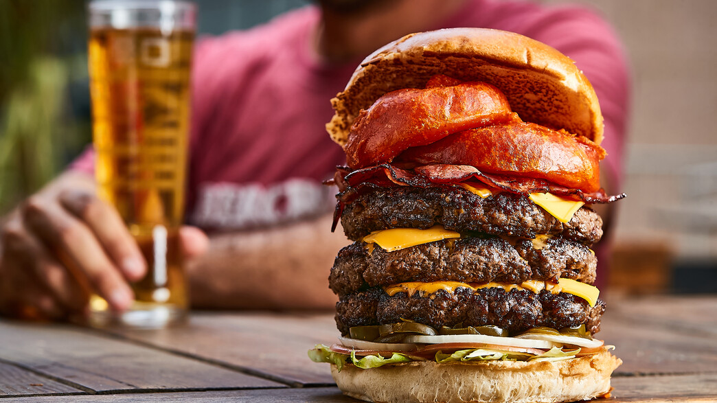 טריפל אולטימט בורגר בפריז טקסס