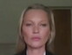 קייט מוס מעידה בבית משפט (צילום: יוטיוב)