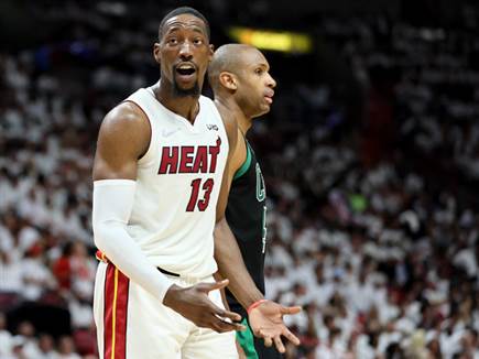 באם אדבאיו. מיאמי היתה חסרת פתרונות ברבע האחרון (GETTY)