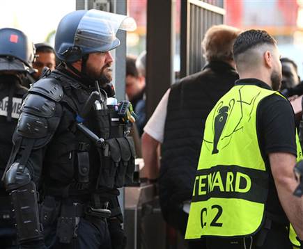 אנחנו לא צריכים גז מדמיע, אנחנו כבר ממילא בוכים (Getty)