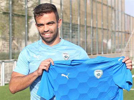 ויטור לראשונה עם החולצה (אודי ציטיאט)