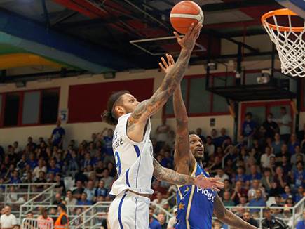 מצא את הדרך לסל (אלן שיבר)