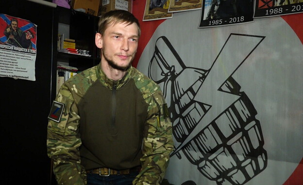 אלכסיי, חבר מחתרת שמתגייס למלחמה נגד אוקראינה