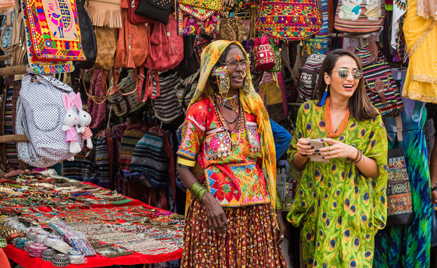 חנות בגדים בהודו  (צילום: Lloyd Vas, shutterstock)
