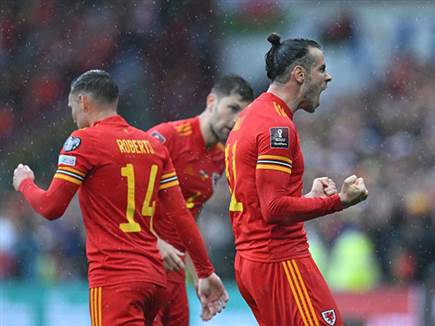 העלה את האדומים ליתרון. בייל (GETTY)