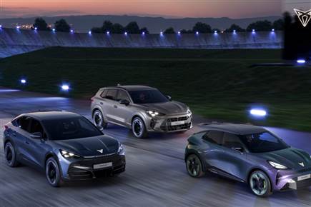 שלושה דגמים בדרך