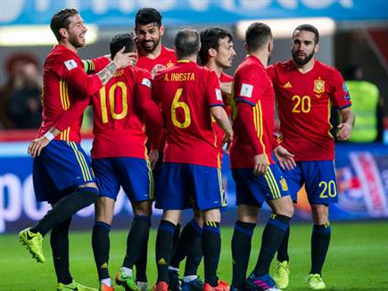 ספרד חוגגת על חשבון ישראל בחיחון. משחק שמרציאנו לא ישכח (Getty) (צילום: ספורט 5)