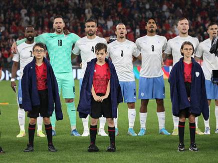 הערב התחיל עם שריקות בוז בזמן שירת "התקווה" בטיראנה (אודי ציטיאט)