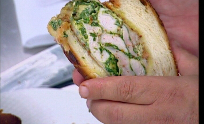 סנדביץ' ממולא ברולדת עוף