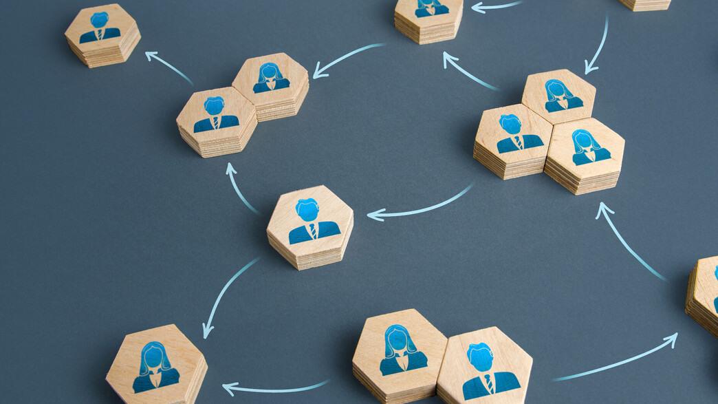 שותפות בין גורמים שונים שותפות בין גורמים שונים