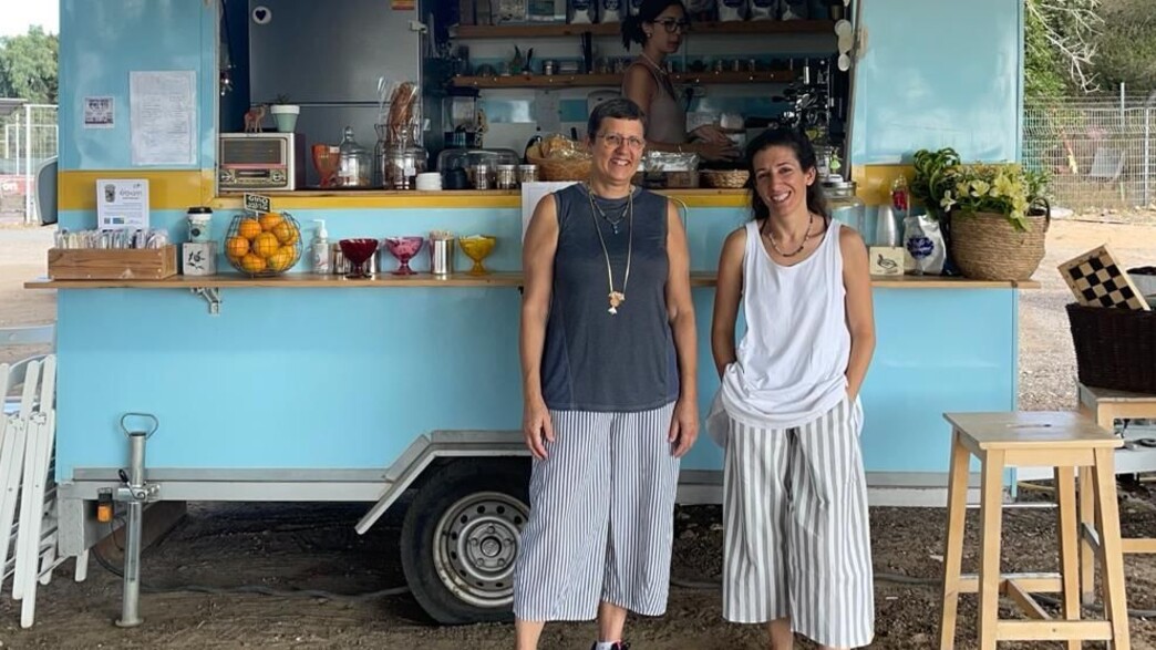 לידת חירום - בעגלת הקפה לידת חירום - בעגלת הקפה